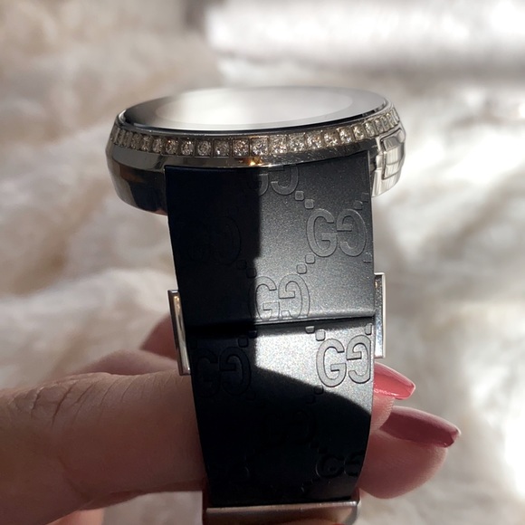 Limited Edition💥 unisex steel Gucci digital watch with DIAMONDS on the bezel ✨✨ - Picture 3 of 12
